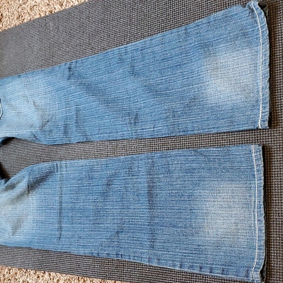 NWT True Religion Billy T Jeans.  Size 25. - Picture 5 of 7